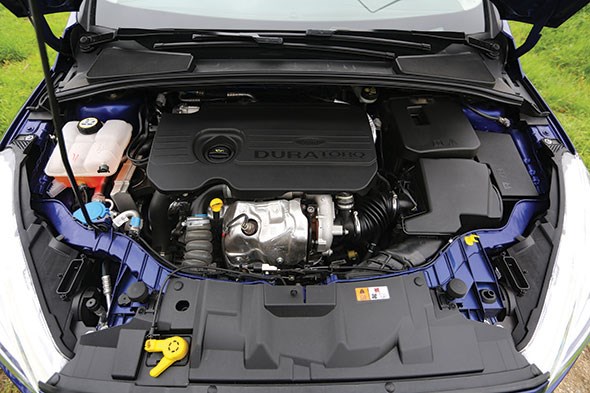 Ford Focus Hangi Motor Seçenekleri Mevcut? Focus Yakıt tüketimi ve 0-100 Hızlanma bilgileri