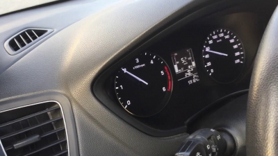 Aracım Kendine Kendine Gaz Veriyor, Nedeni Nedir?