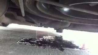 Aracımın Altından Su Damlıyor Normal Mi?